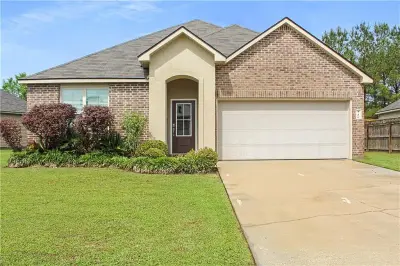 CHARMING 4 BEDROOM 2 BATH HOME